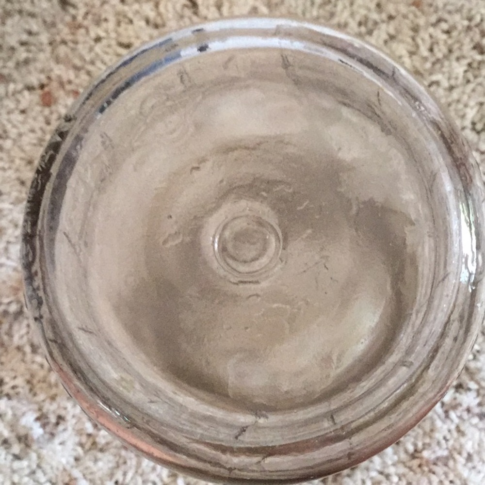 1948 Borden milk bottle - Picture 3 of 4
